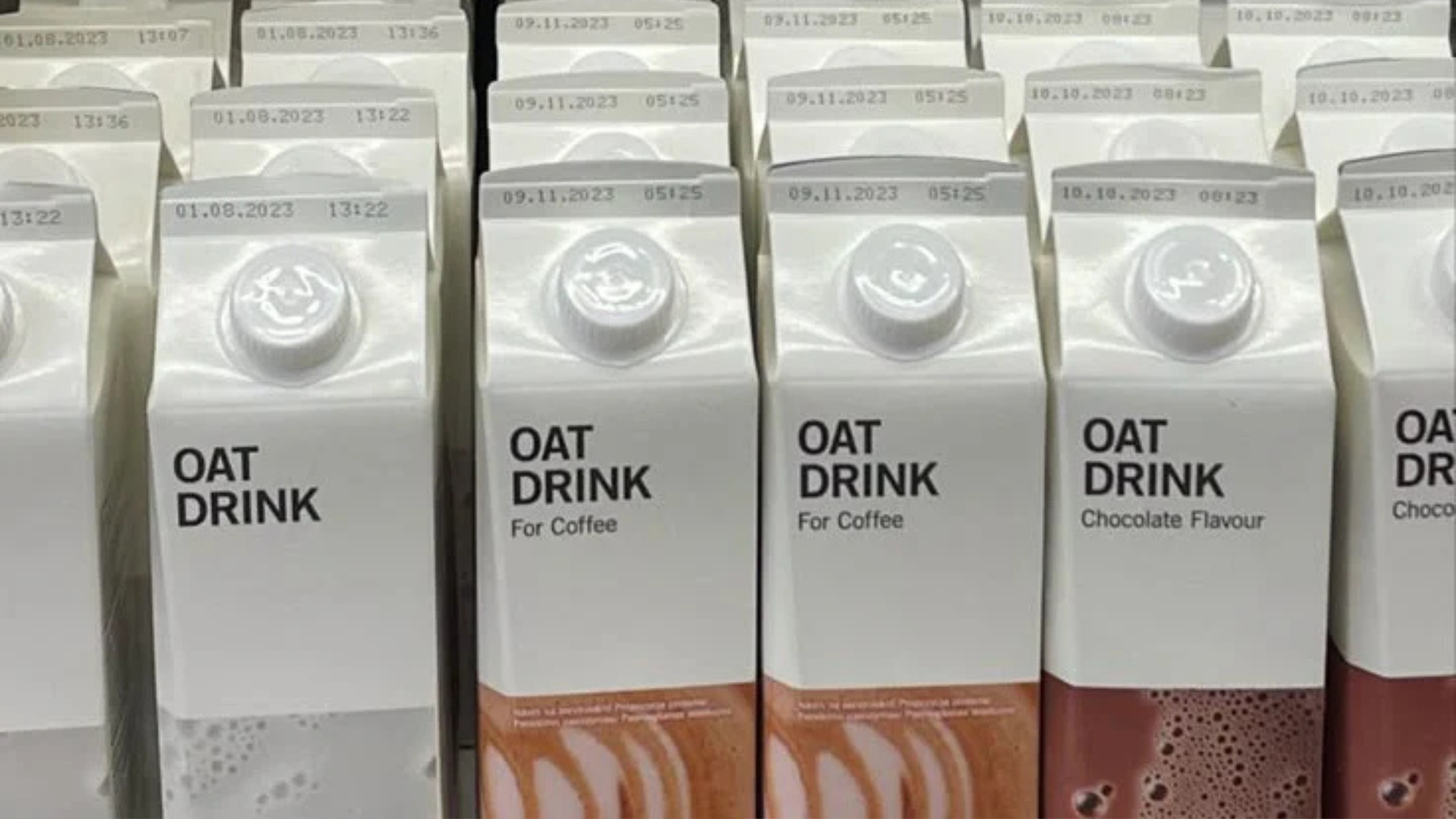 The dairy discourse: Raw milk, the oat debate, and all the online calcium fads